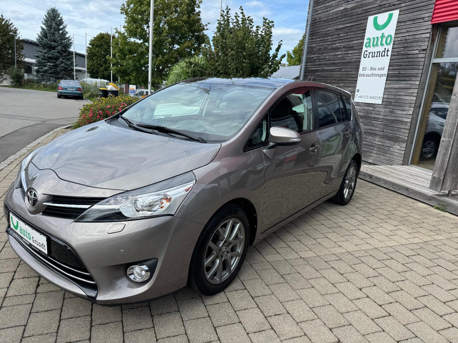 Toyota Verso Executive Panorama Navi Xenon Kamera