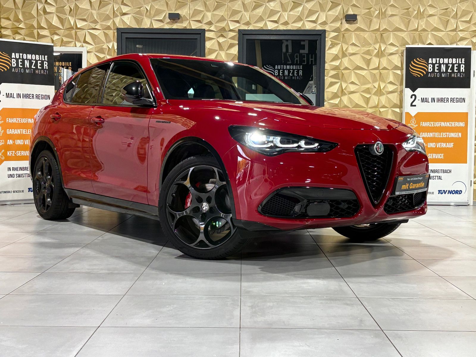 Fahrzeugabbildung Alfa Romeo Stelvio Competizione Q4/HARMAN/KARDON/KAMEERA