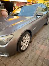 BMW 740i F01 - BMW: F01