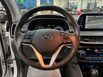 Hyundai TUCSON - 12