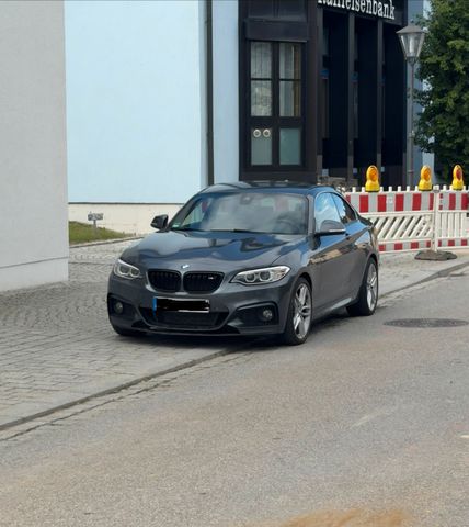 BMW BMW 2er 220d F22 M-Paket Coupe
