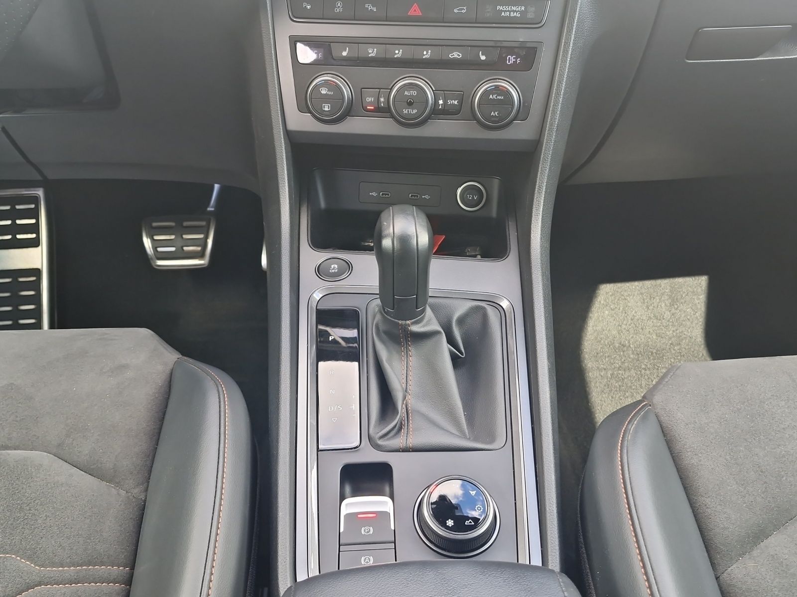 Fahrzeugabbildung CUPRA Ateca 4Drive LED Navi SHZ ACC VC AHK Beats