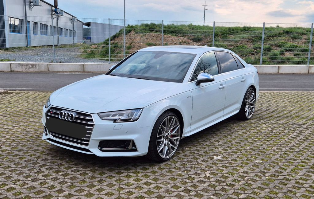 Image of Audi S4