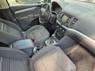 Volkswagen Sharan - 11