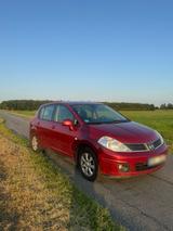 Nissan Tiida 1,8 TÜV Neu Service Neu Brems... - Nissan Tiida: Kleinwagen