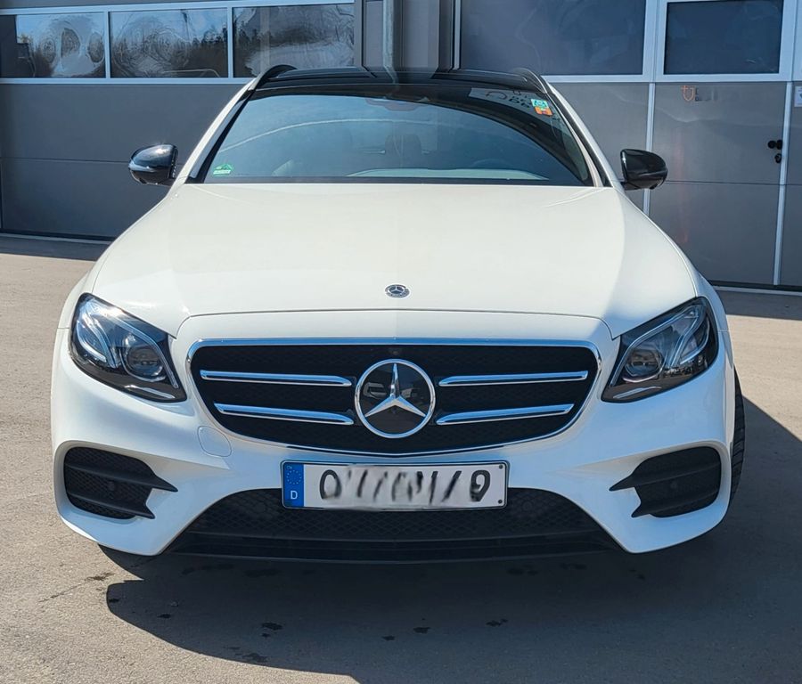 Image of Mercedes-Benz E 400