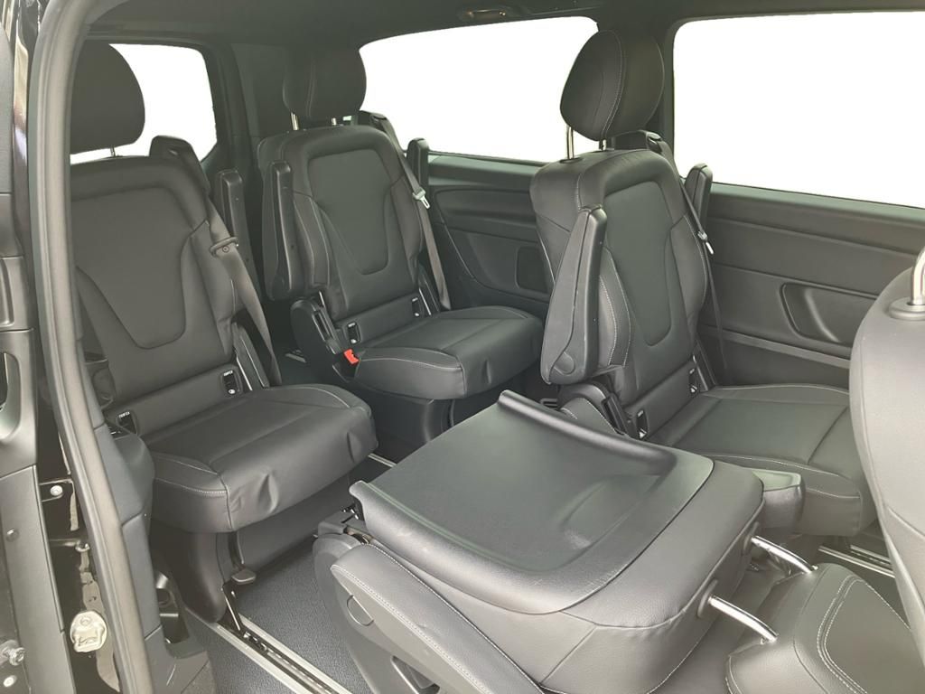 Fahrzeugabbildung Mercedes-Benz V 300 d extralang 4x4 * Edition AMG Night