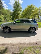 Mercedes-Benz GLE 300 d 4MATIC , AMG-Line - Mercedes GLE 300 mit Schiebedach