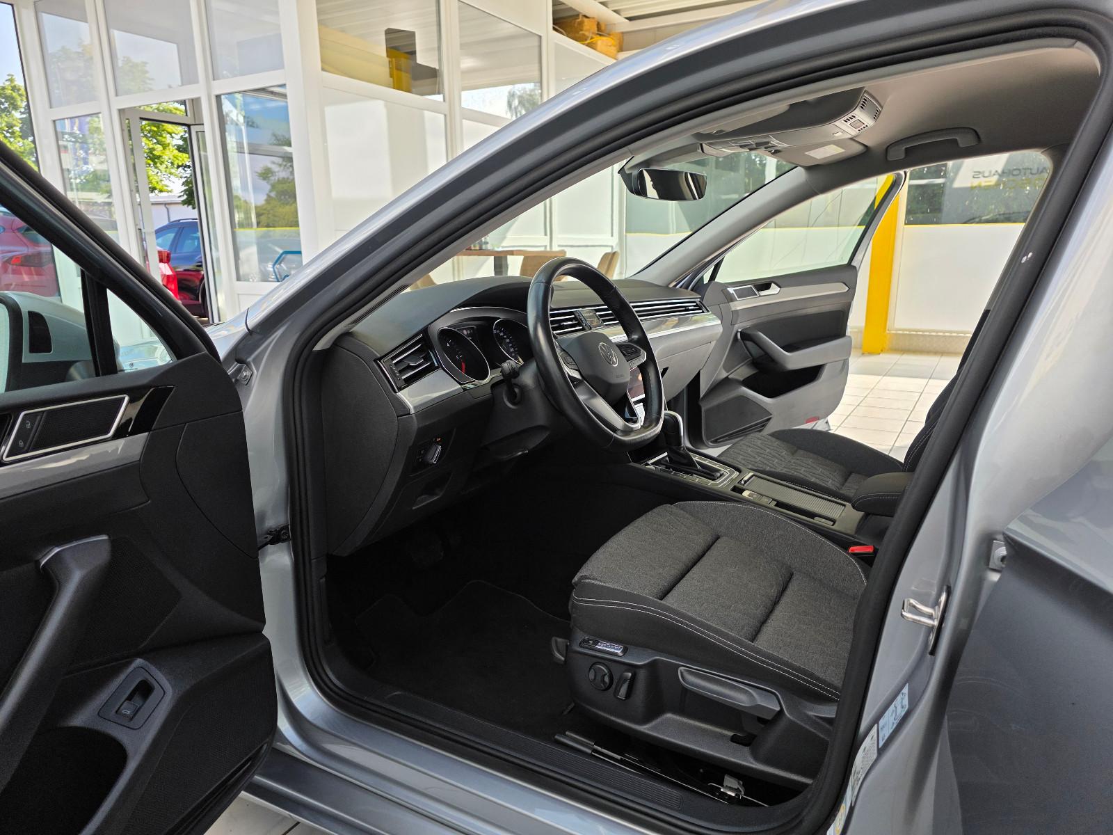 Volkswagen Passat Business App-Connect R-Kamera, миниатюра 10