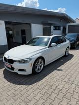 BMW 330e F30 - BMW 3er Reihe: E30