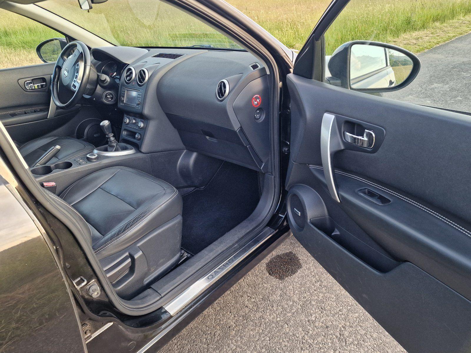 Nissan Qashqai+2 2010 — photo 9