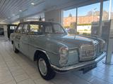Mercedes-Benz 200/8 Limousine - Automatik - AHK - Oldtimer - Mercedes-Benz Gebrauchtwagen von 1971