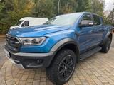 Ford Ranger Raptor - blaue Ford Raptor