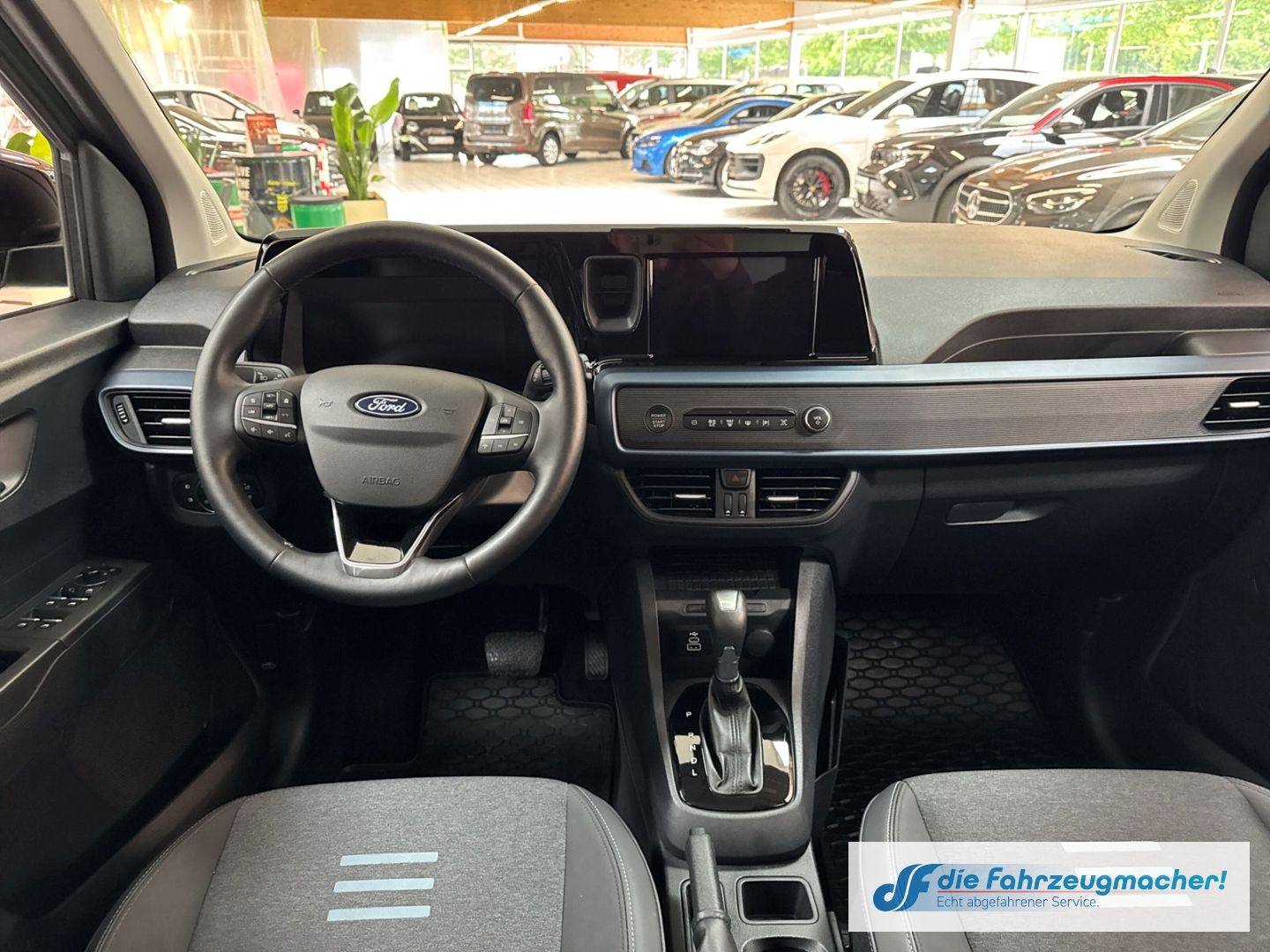 Fahrzeugabbildung Ford Tourneo Courier Active Navi ACC Klimaautom DAB S