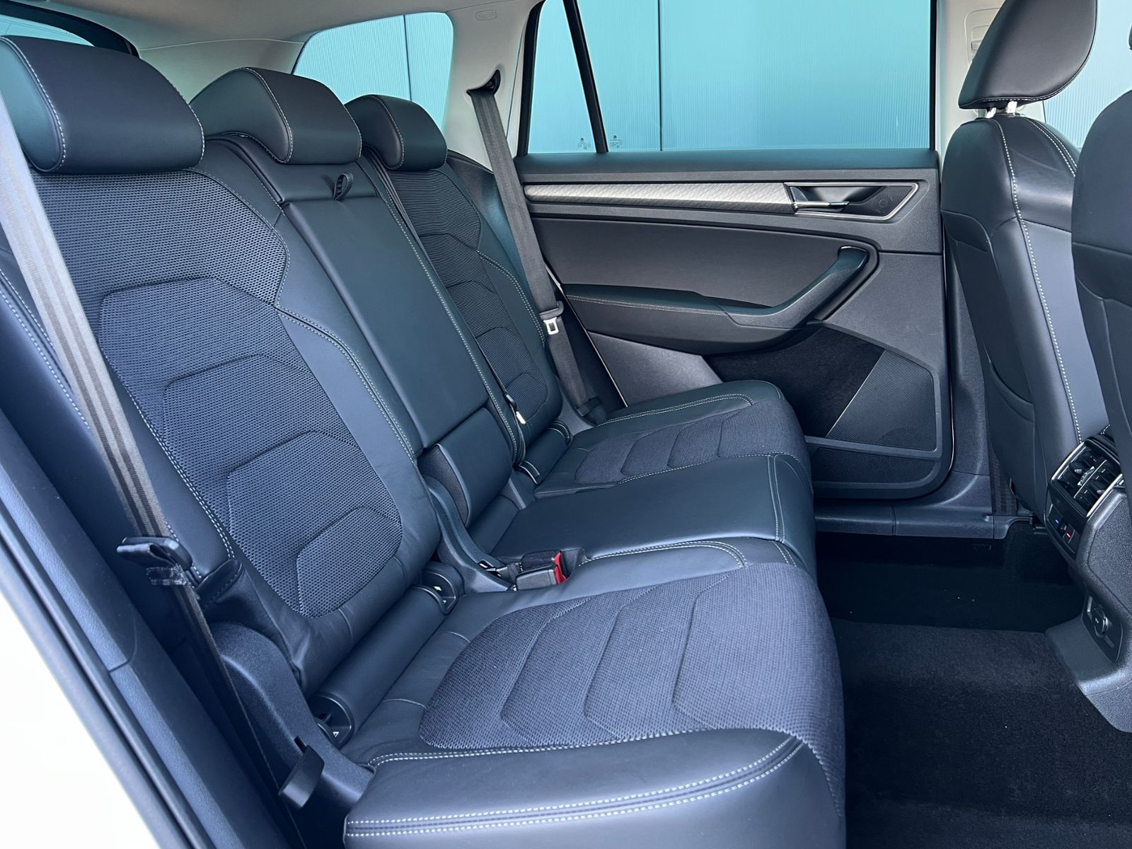 Fahrzeugabbildung SKODA Kodiaq Style 1.5 TSI DSG FL *AHK, LED, ACC, 19"-