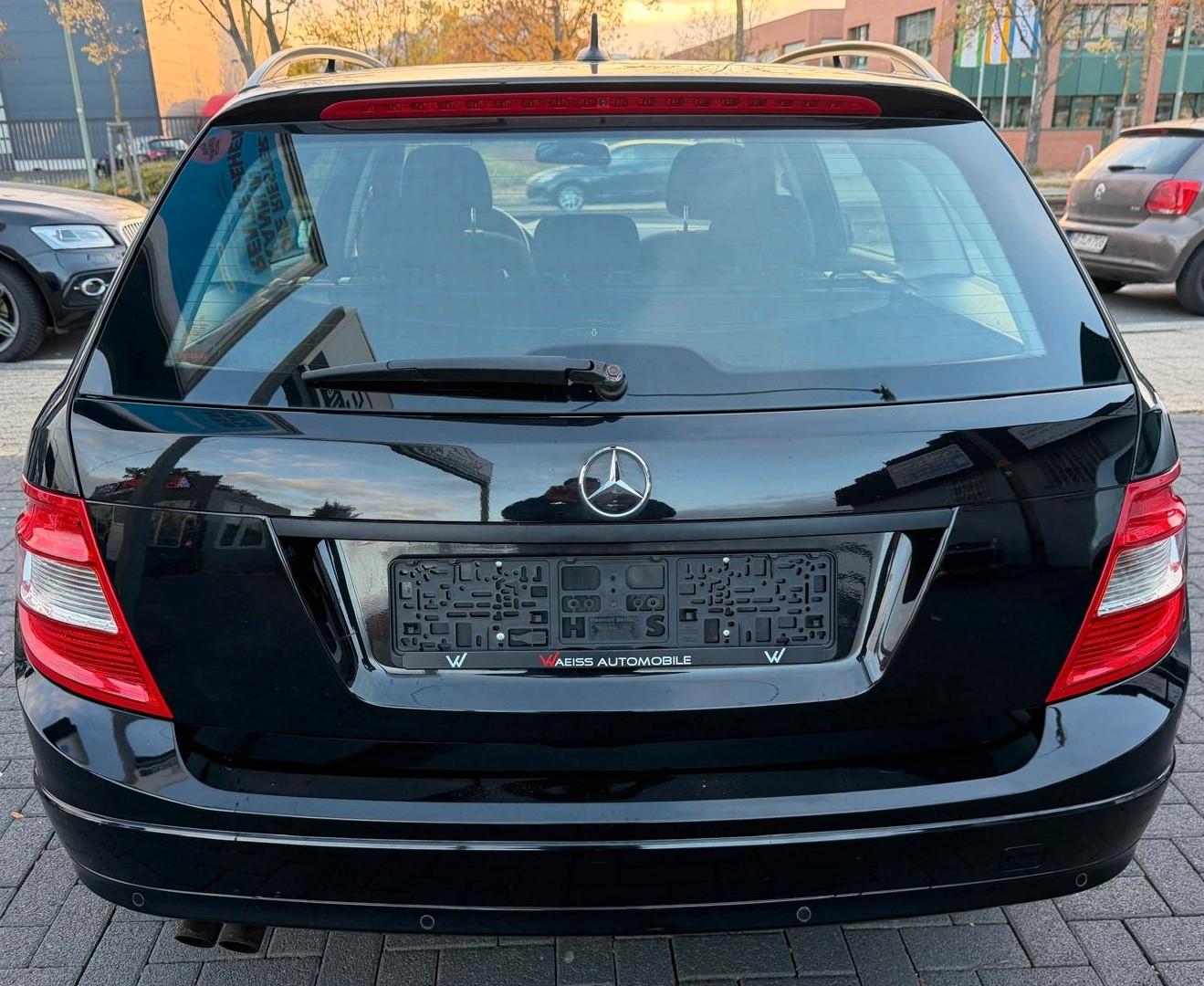 Mercedes-Benz C180 2010 — photo 5