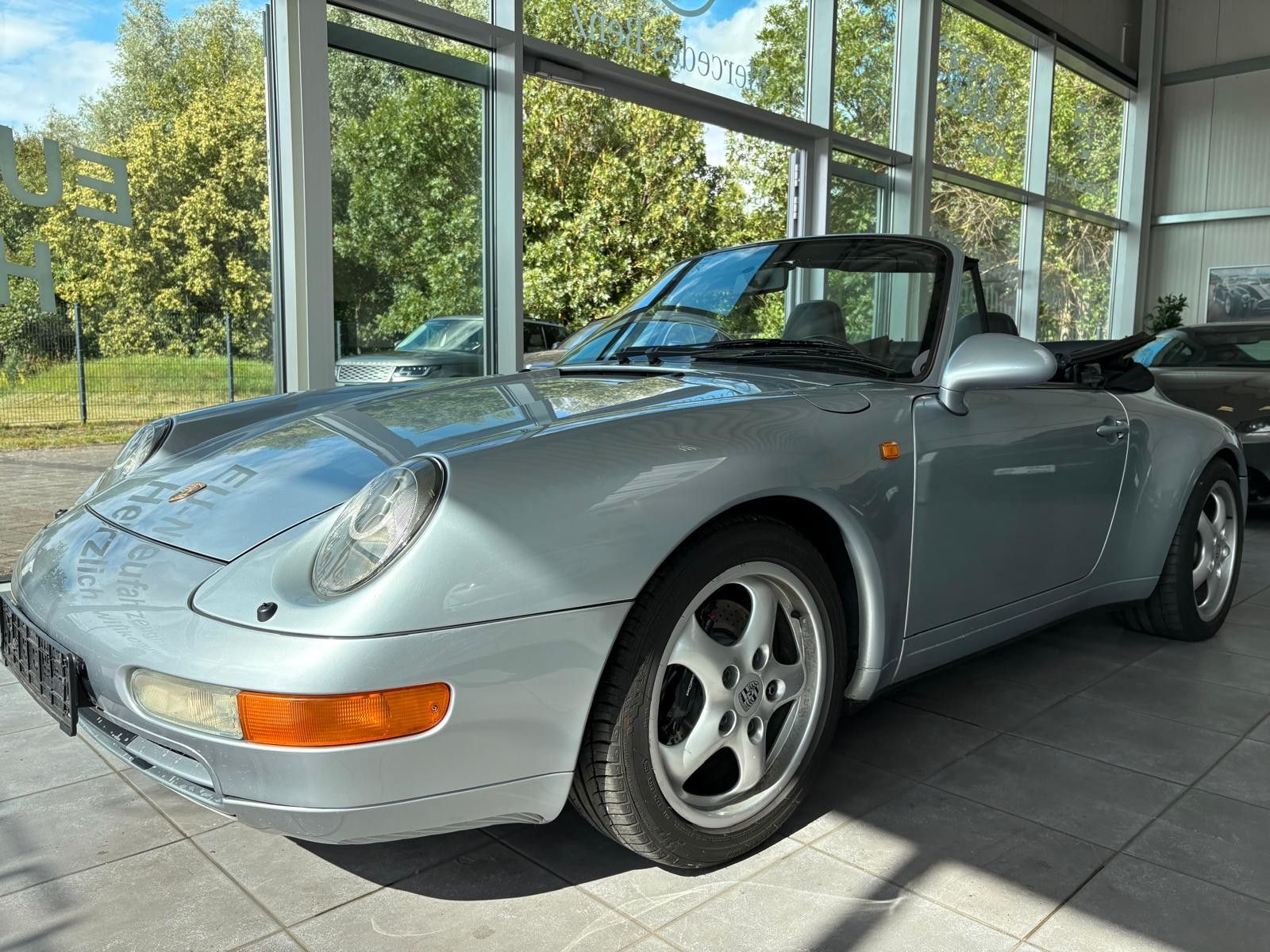 Fahrzeugabbildung Porsche 993 Carrera Cabriolet Automatik/erst 90000km