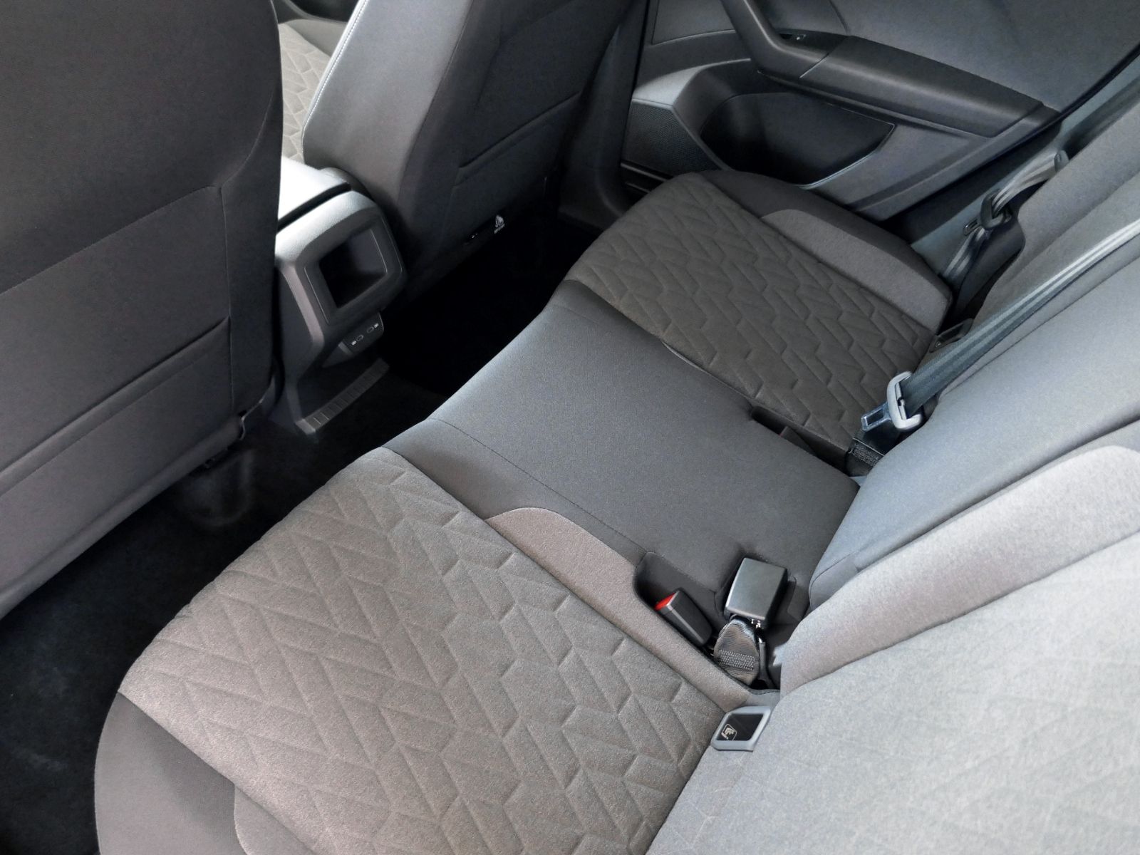 Fahrzeugabbildung Volkswagen T-Cross Life 1.0 TSI DSG | LED RFK ACC App