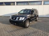 Nissan Pathfinder 3.0 dCi LE - Nissan Pathfinder mit Diesel-Antrieb: 3.0