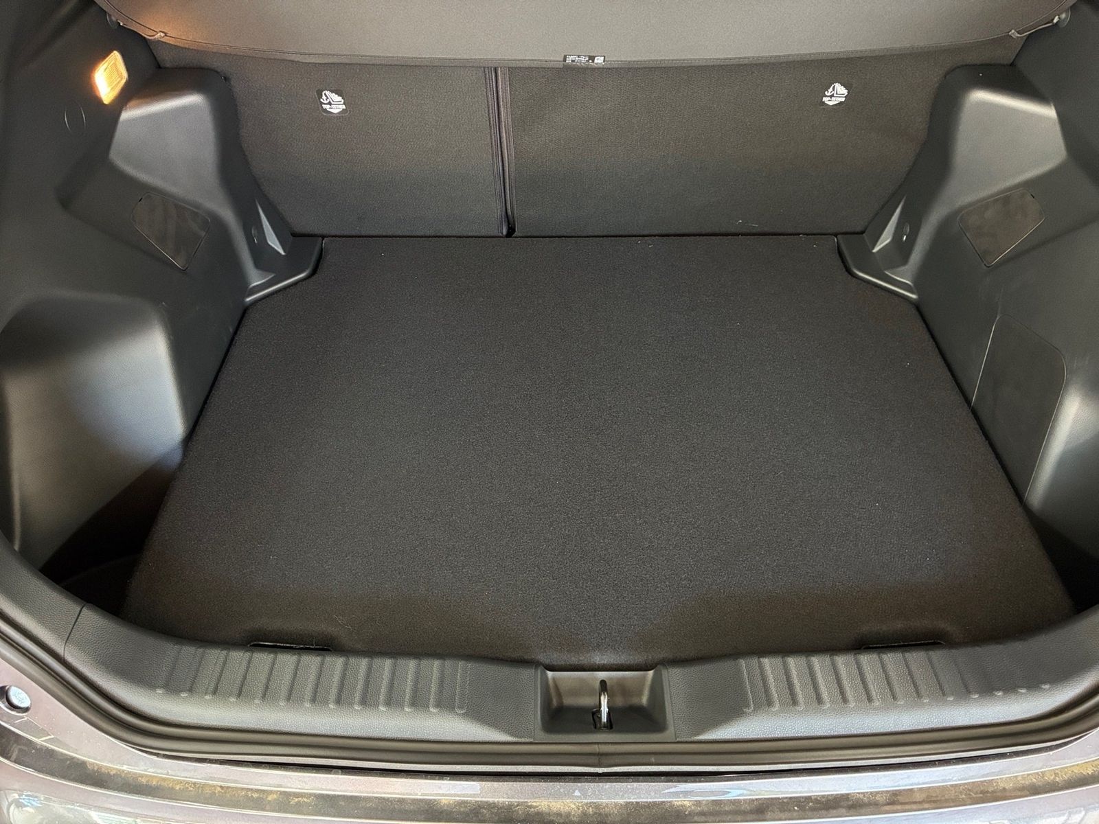 Fahrzeugabbildung Toyota Yaris Cross 1.5 Teamplayer +Wi-P.+Safety Paket
