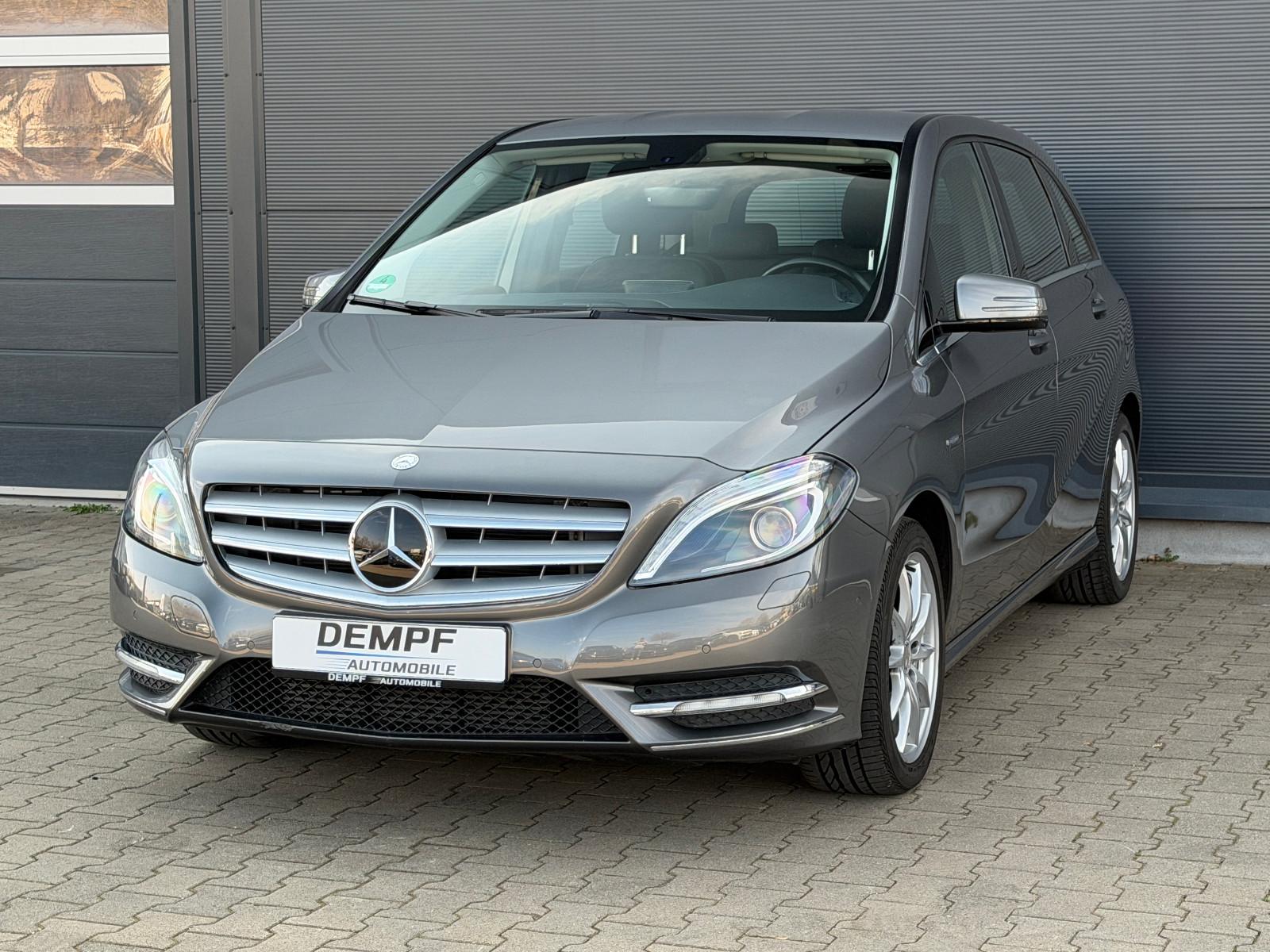 Mercedes-Benz B 200*Automatik*Leder*Bi-Xenon*Navi*PDC*SHZ*