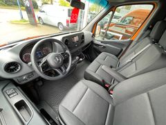MERCEDES-BENZ Sprinter 3Sitzer 8xBereift Kamera PDC Bluetooth