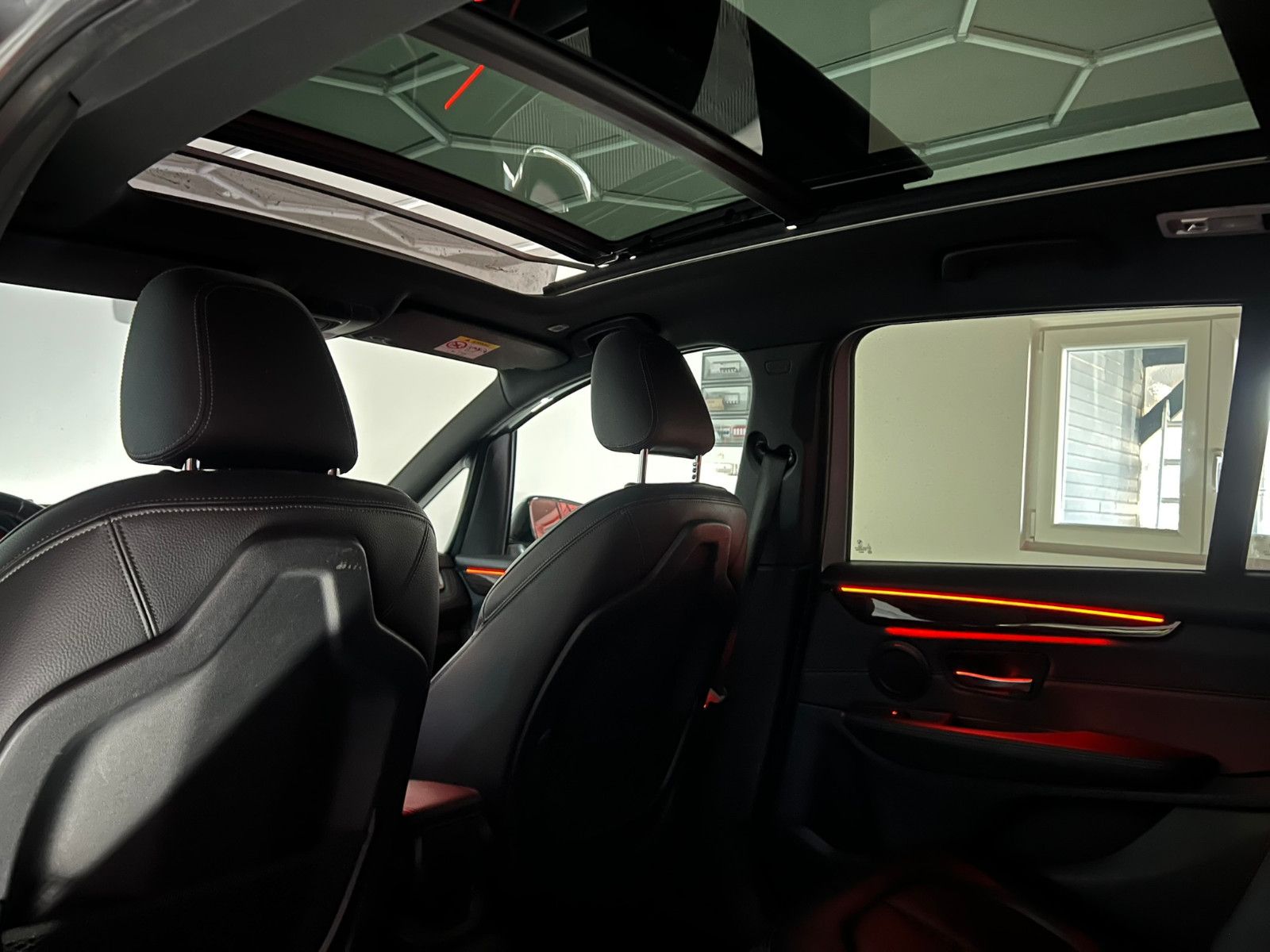 Fahrzeugabbildung BMW 218 d Gran Tourer LUXURY Line/PANO/LED/7-SITZER