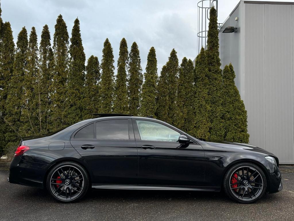Mercedes-Benz E 63 AMG