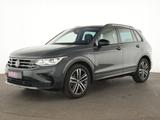 Volkswagen Tiguan Urban Sport LED|Kamera|HuD|Panorama|ACC - VW Tiguan Gebrauchtwagen