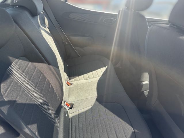 Fahrzeugabbildung Hyundai i10 FL (MY25) 1.0 Select Navi Kamera Einparkhilf