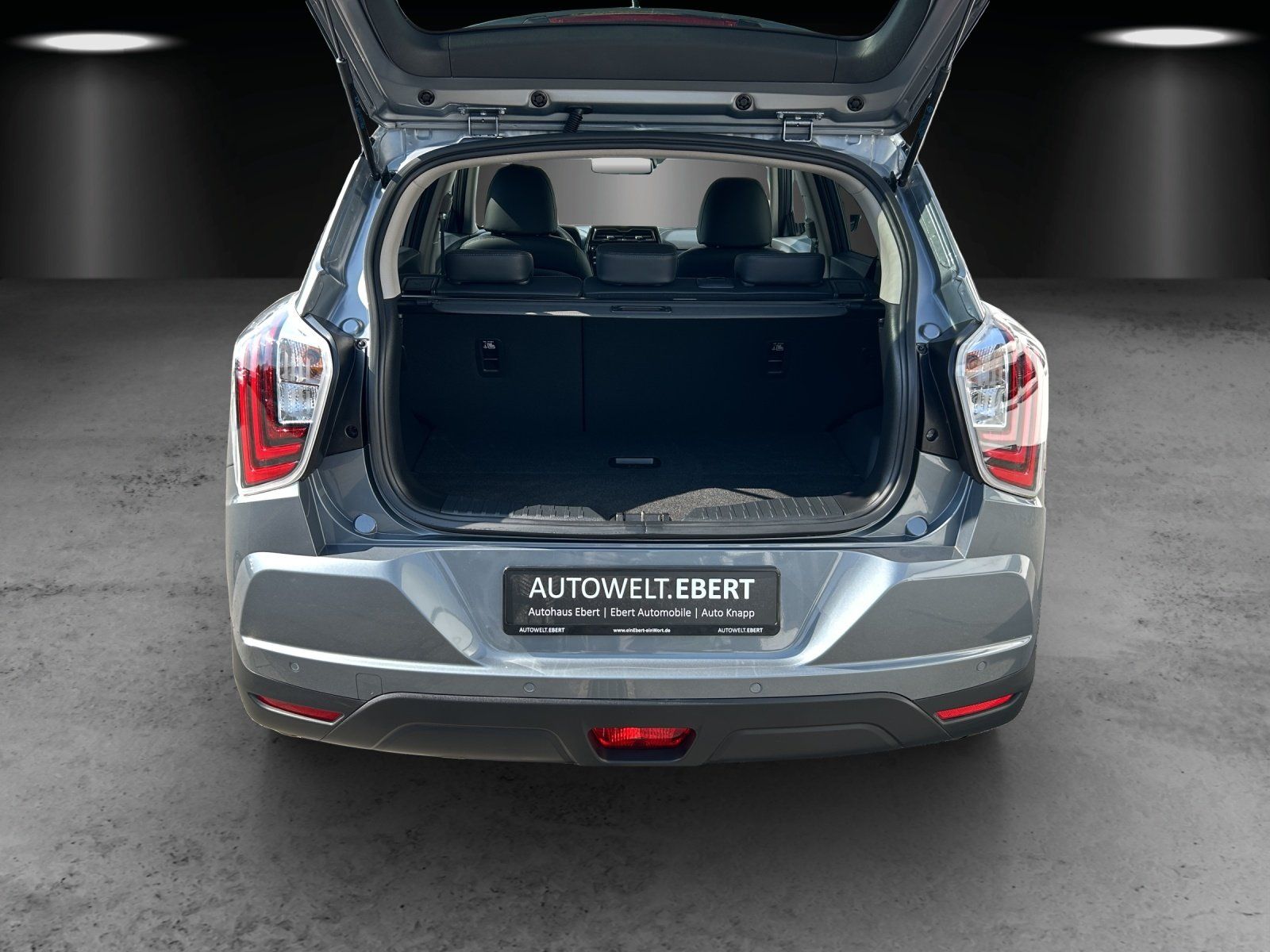 Fahrzeugabbildung Ssangyong Tivoli Sapphire 1.5 T-GDI Aut./4WD/SHZ/DSG/NAVI/