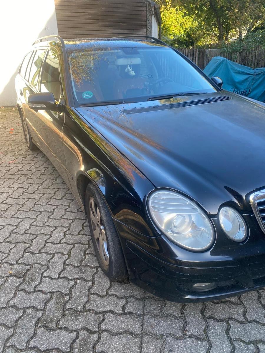 Mercedes-Benz E200 2007 — photo 7