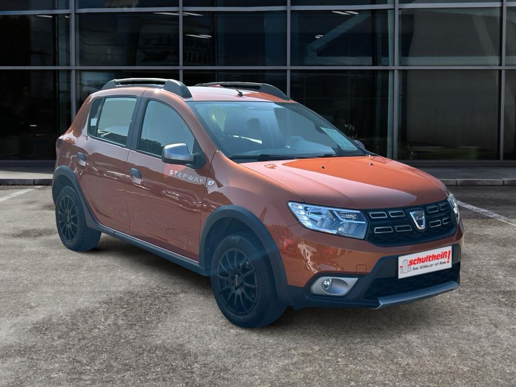 Fahrzeugabbildung Dacia Sandero Stepway TCe 90 Easy-R S&S Celebration