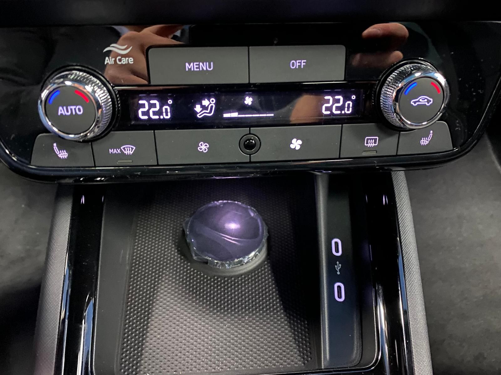 Fahrzeugabbildung SKODA Kamiq Monte Carlo 1.5 TSI DSG+AHK+MATRIX+PANO+5J
