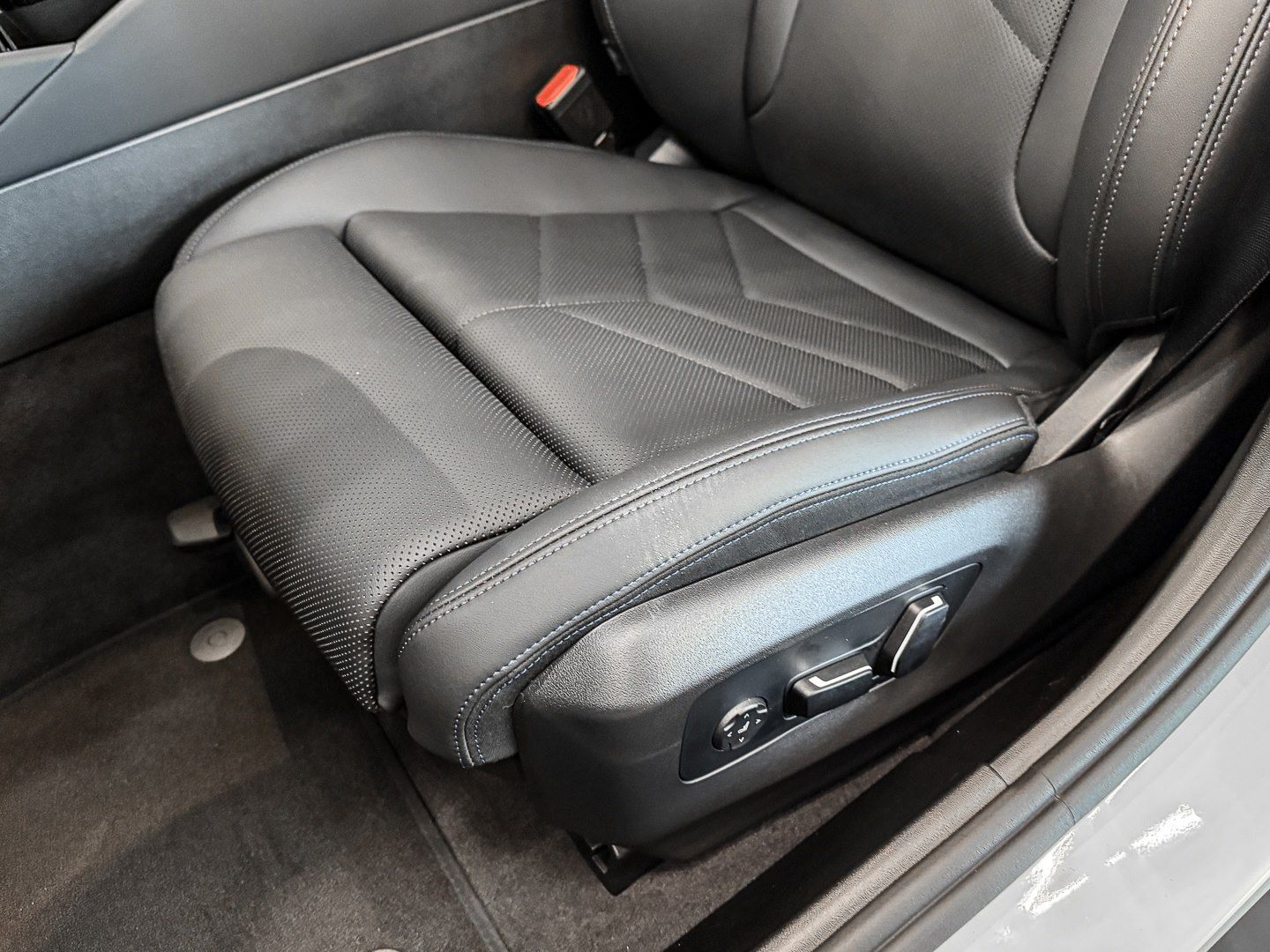 BMW i5 - Bild 14