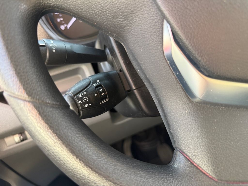 Fahrzeugabbildung Citroën Jumpy M BlueHDi 120 Club