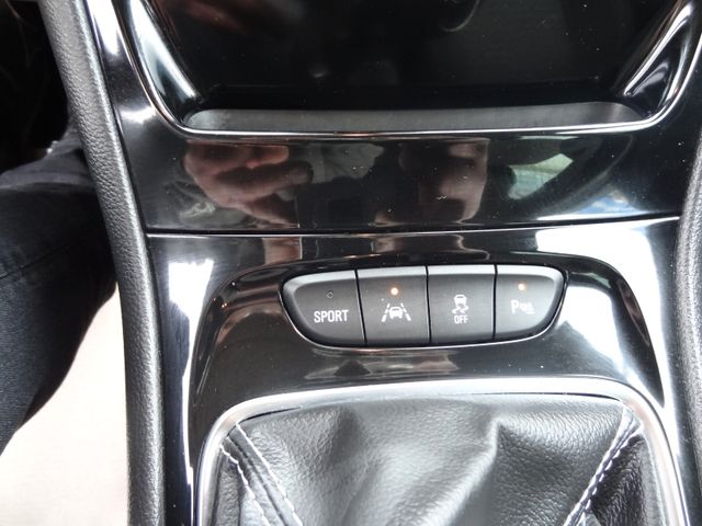 Fahrzeugabbildung Opel Astra K Lim. 5-trg. ON/Kamera/2.Hd/LED/SitzH/