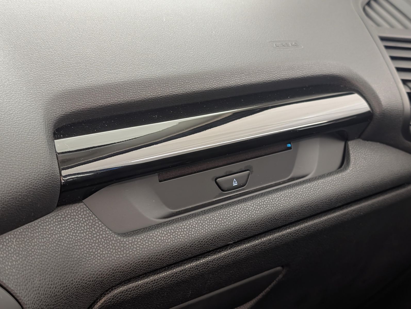 FORD EcoSport  1.0 EcoBoost Titanium Automatik Navi – Bild 18