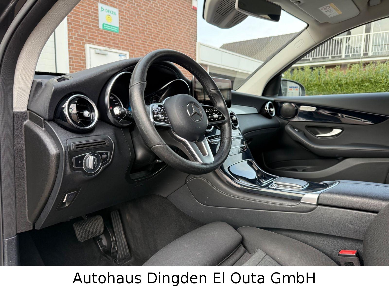 Mercedes-Benz GLC 300d Business 4Matic