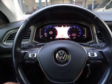 Volkswagen T-Roc - 11