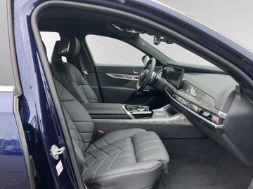 BMW 750 - 9