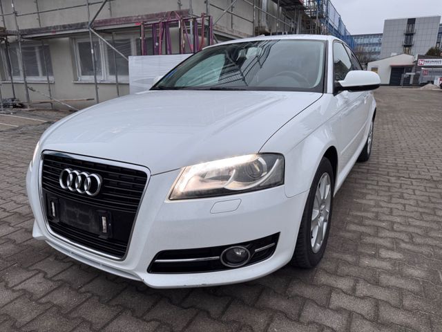 Audi A3 1.8 TFSI AHK Bi-Xenon LED Automatik