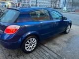 Opel Astra H - Opel Astra aus 2004: Kombi