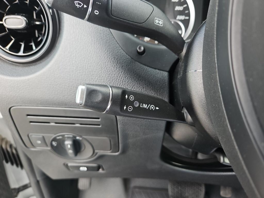 Fahrzeugabbildung Mercedes-Benz Vito 114 Kasten Extralang LED-ILS AHK 2xST SHZ