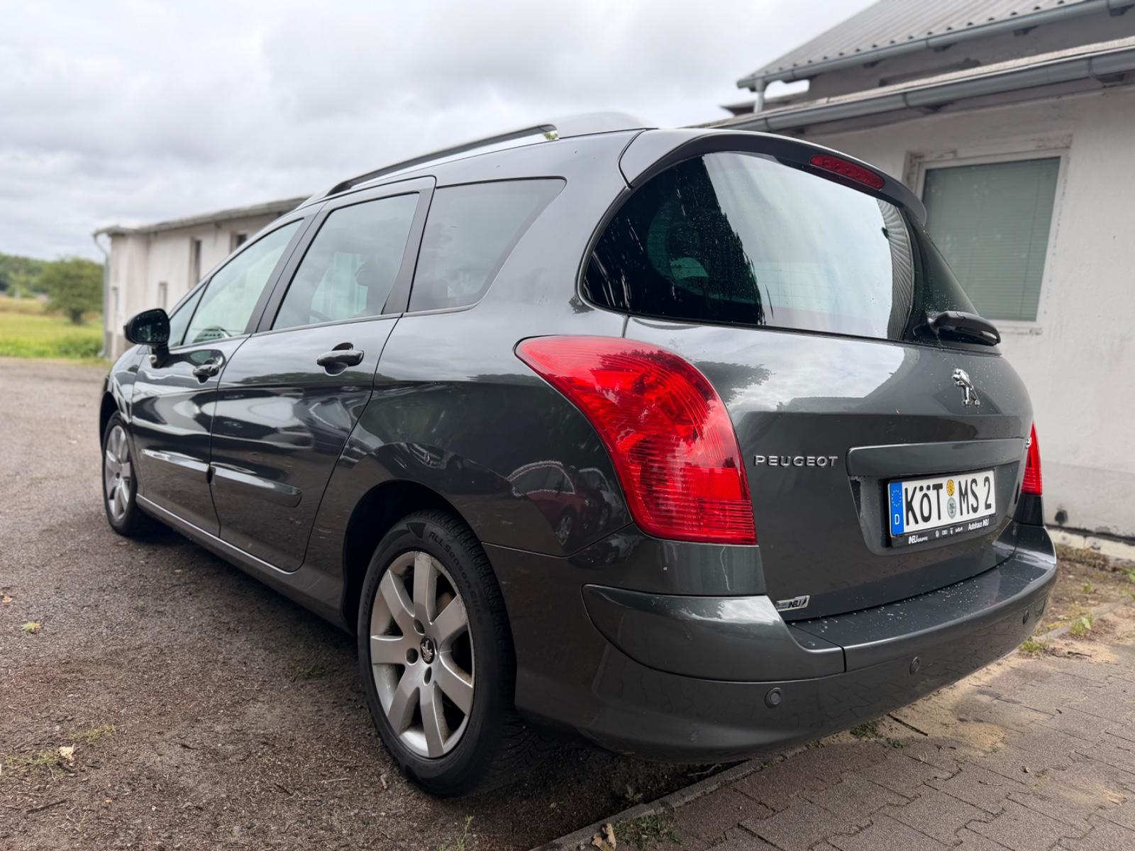 Peugeot 308 2012 — photo 15