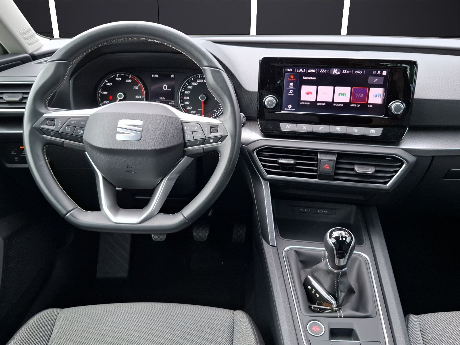 Fahrzeugabbildung SEAT Leon TSI Style LED CarPlay ACC RFK SH