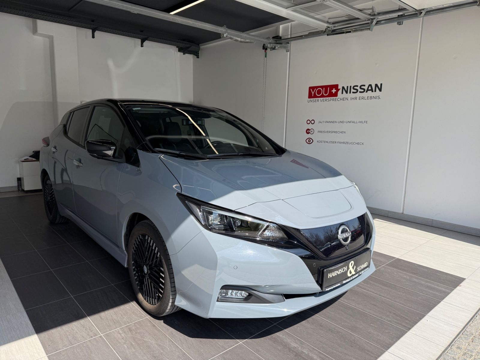 Fahrzeugabbildung Nissan Leaf Tekna Winter-Paket 2-Farb-Lackierung BOSE