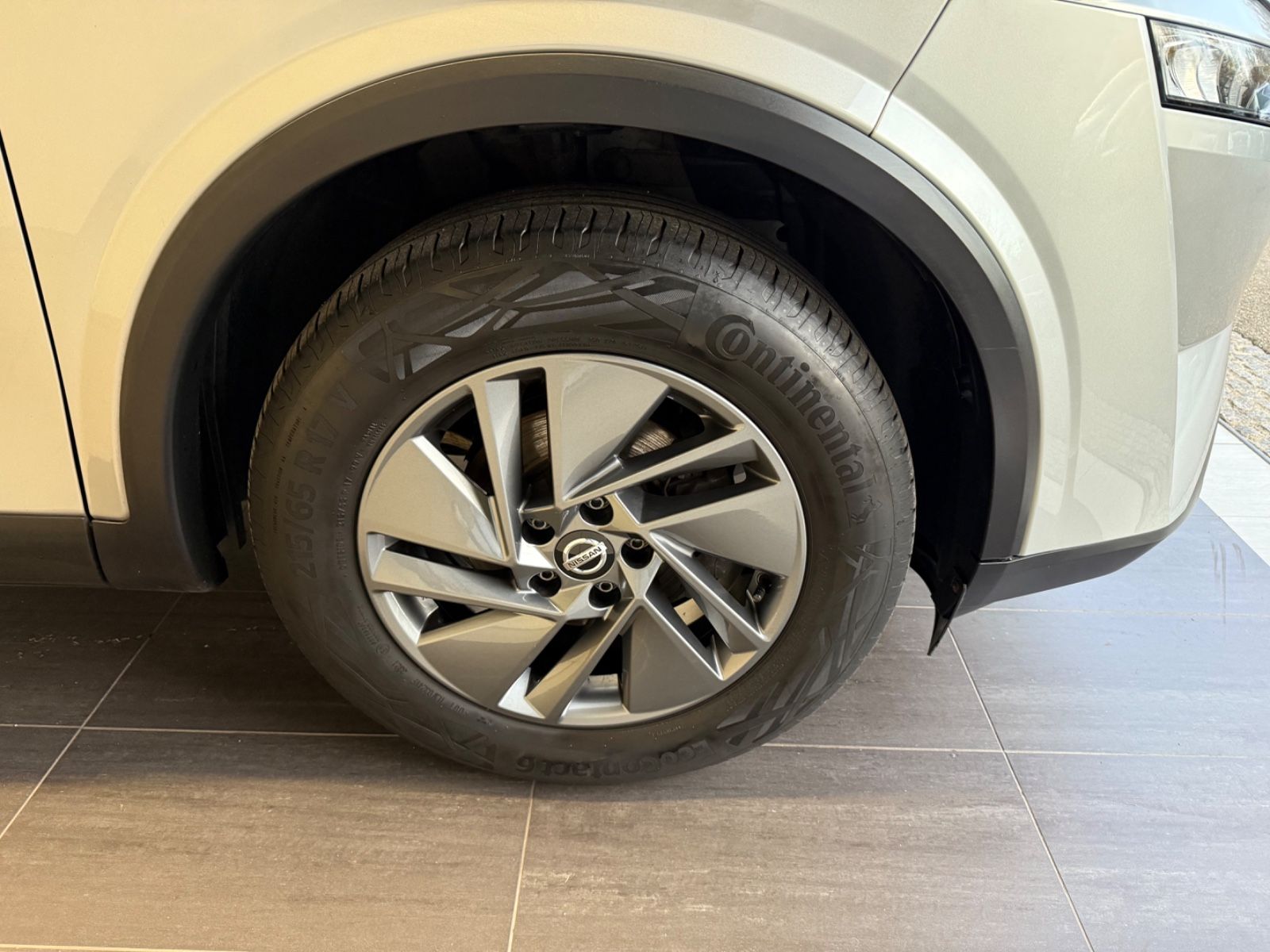 Fahrzeugabbildung Nissan Qashqai Acenta Nissan Connect Winter