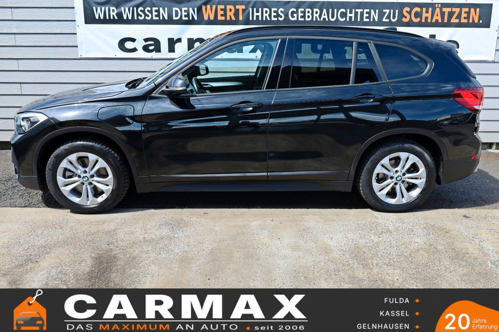Fahrzeugabbildung BMW X1 xDrive 25e Advantage Leder,Navi,LED,Kamer,HUD
