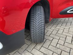 CITROEN Berlingo M Shine*SHZ*Kamera*Pano*